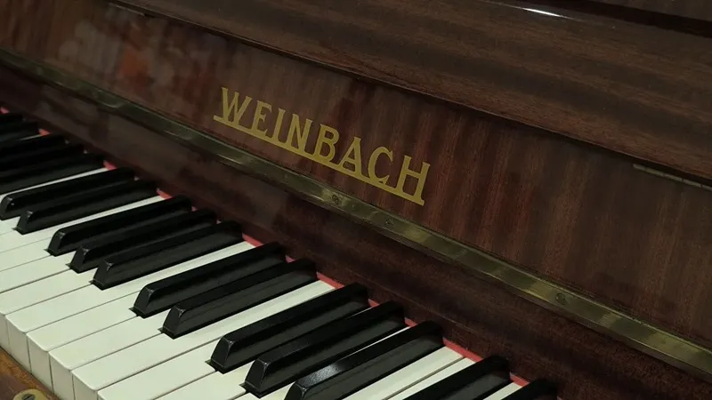 Продается пианино Weinbach (Czechoslovakia) 1 Продается пианино Weinbach (Czechoslovakia) 1