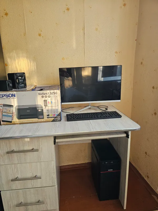 kompyuter va rangli printer sotiladi xolati yangi 3