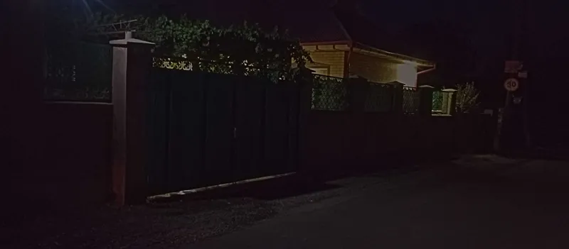 Sarosiyiyo tumani sharq yulduzi mahalasida uy sotiladi .