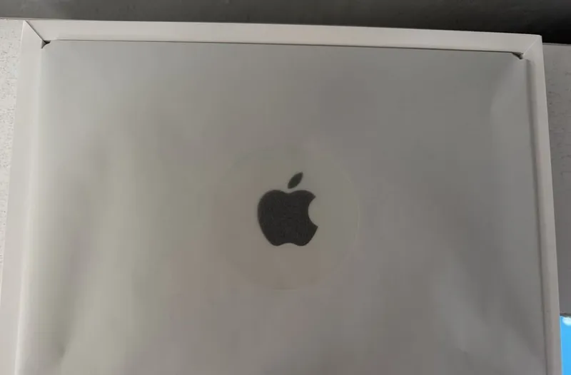 Macbook Pro 14inch/M2Pro/16/512/full box 2 Macbook Pro 14inch/M2Pro/16/512/full box 2