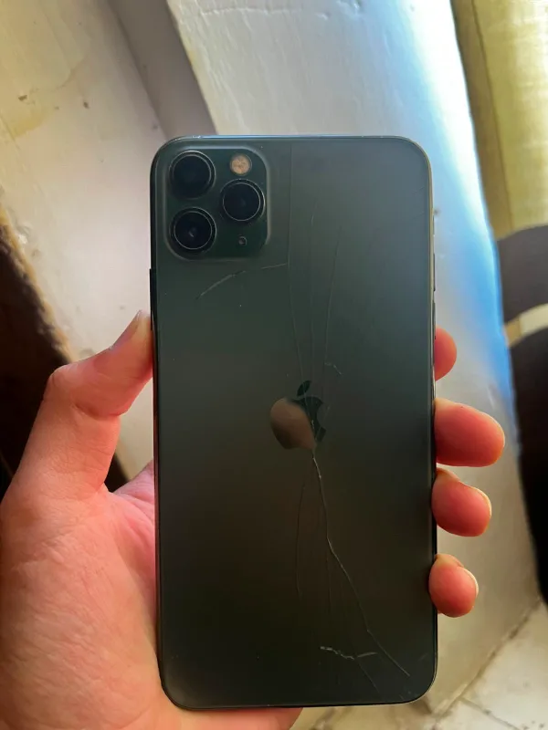 iPhone 11 Pro Max, память 256, Face ID не работает 5