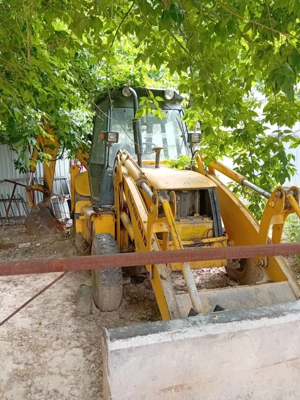 Продается эксковатор погрузчик