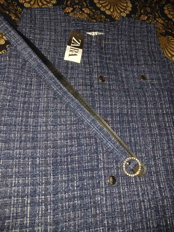 ZARA, twid materialli jaket sotiladi — фото 1