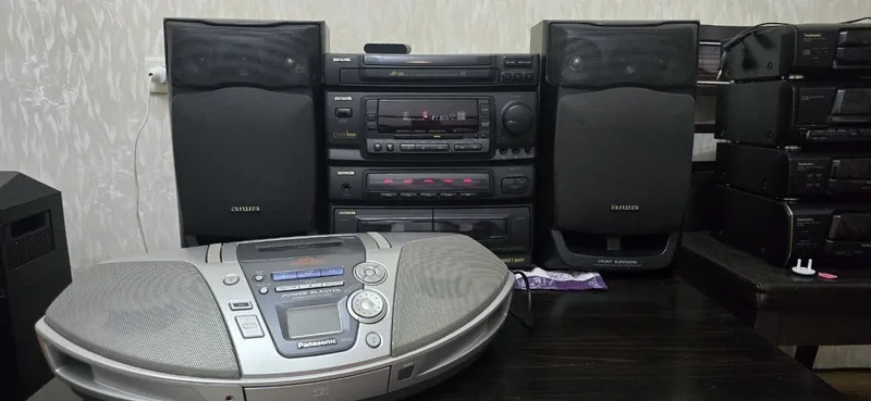 Aiwa musiqiy markazi, Japan 1