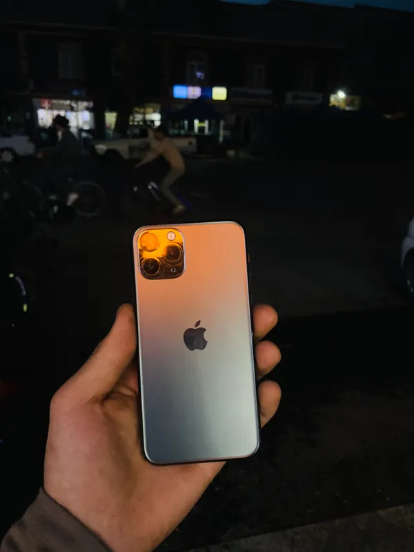 Iphone 11 pro Xotira 64 yomkost 96 aybi umman yoq — фото 3