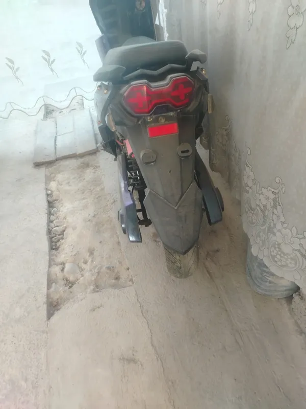 skuter Redline sotiladi 3