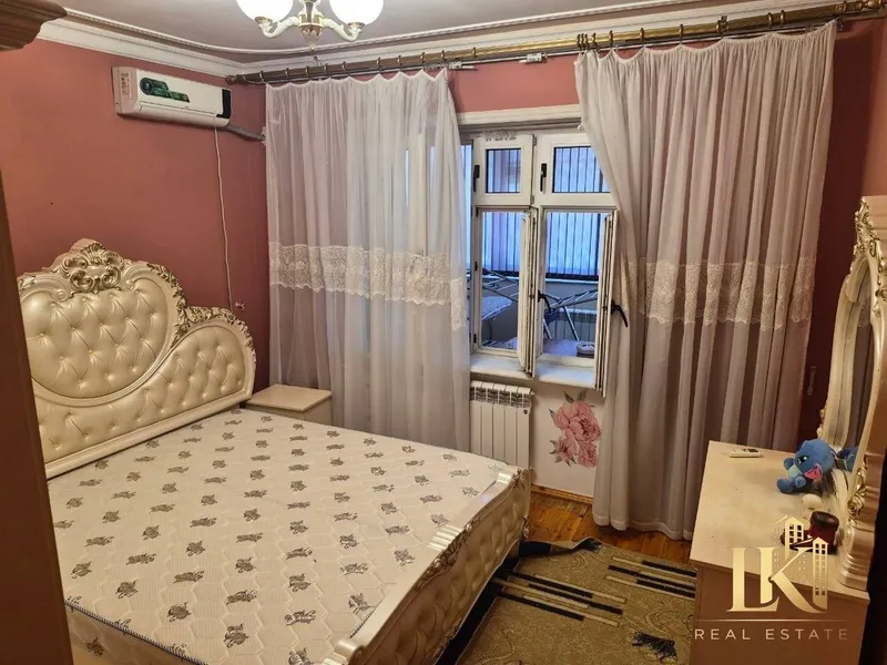 Продаётся 4-комнатная квартира, 151 м², 3/9, Мирабадский район — фото 4