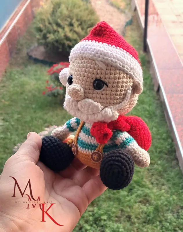 Дед Мороз (вязаная игрушка) 8