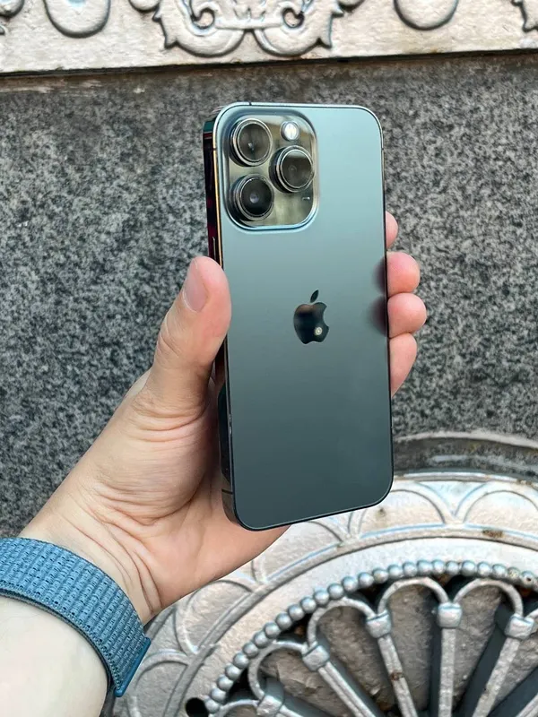 iPhone 13 pro со скидкой 4