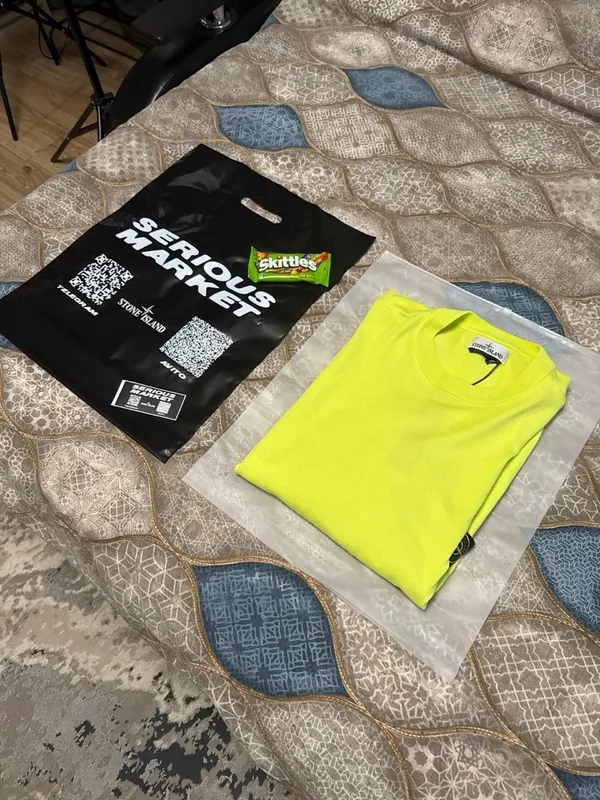 Продаётся свитер stone Island оригинальный