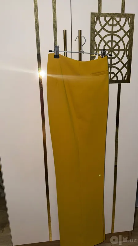 Костюм Zara, брюки и жилетка 2 Костюм Zara, брюки и жилетка 2