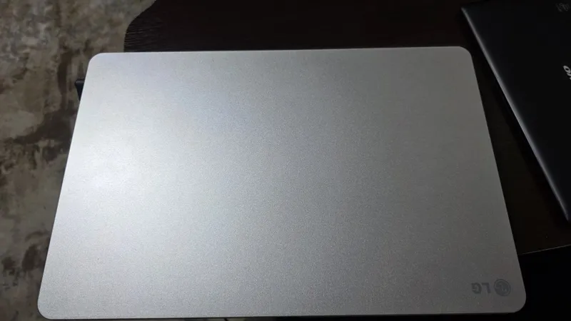 LG laptop seriy — фото 1