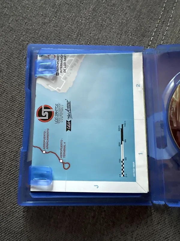 Игра GTA 5, в идеальном состоянии, карта и прочая макулатура в наличии — фото 2