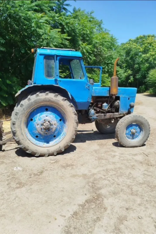 Mtz sotiladi traktor 4 Mtz sotiladi traktor 4