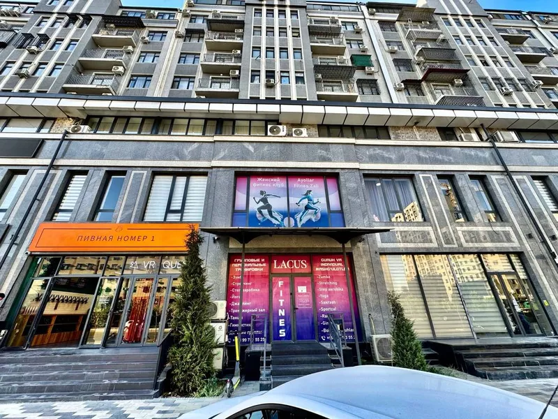 Махтумкули New Life | 225кв - нежилое помещение вдоль дороги Продажа — фото 1