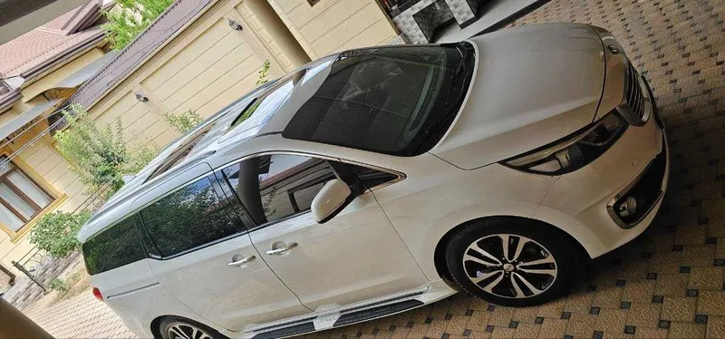 Автомашина Karnival 4 4 Автомашина Karnival 4 4