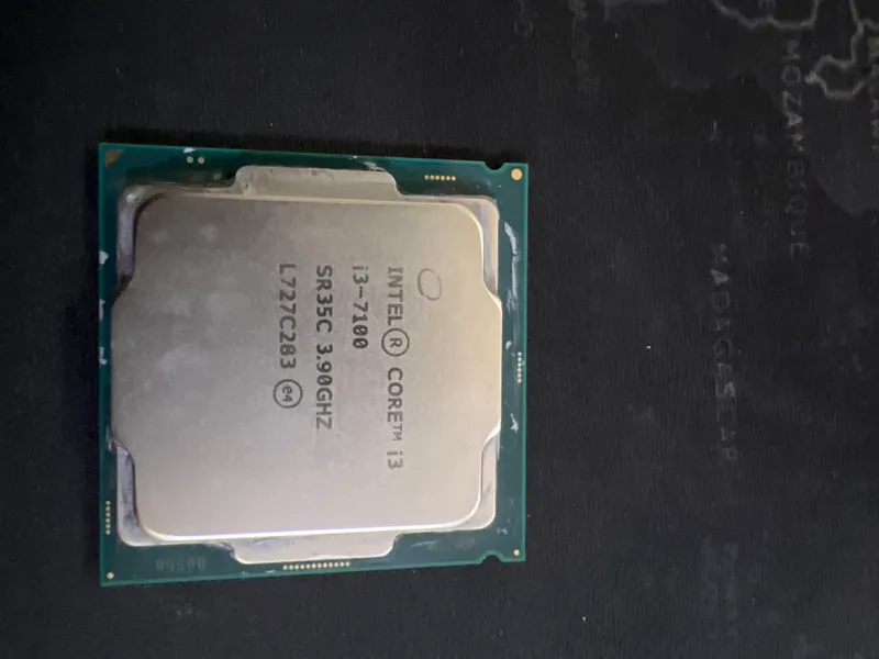 Prosessor Intel Core i3-7100 3.90Hz