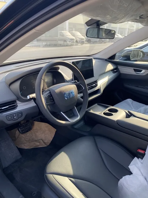 Hongqi e-qm5 2025-илй 500/610km запасход ок кора ранги бор 5 Hongqi e-qm5 2025-илй 500/610km запасход ок кора ранги бор 5