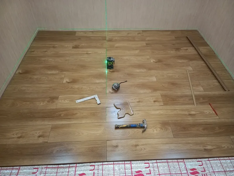 продается лазерный уровень