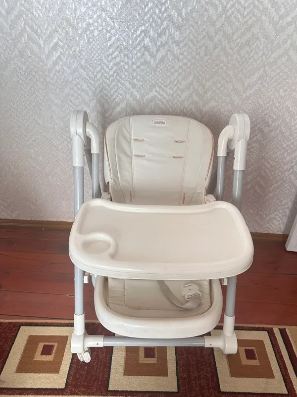 Kidilo Detskiy stol va kacheliya bo’ladi