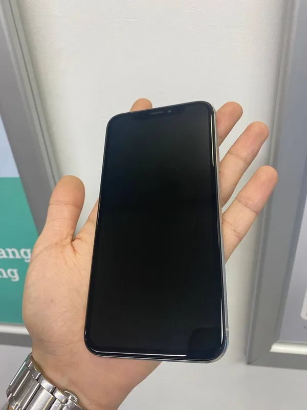 iPhone Xs 256GB 4 iPhone Xs 256GB 4