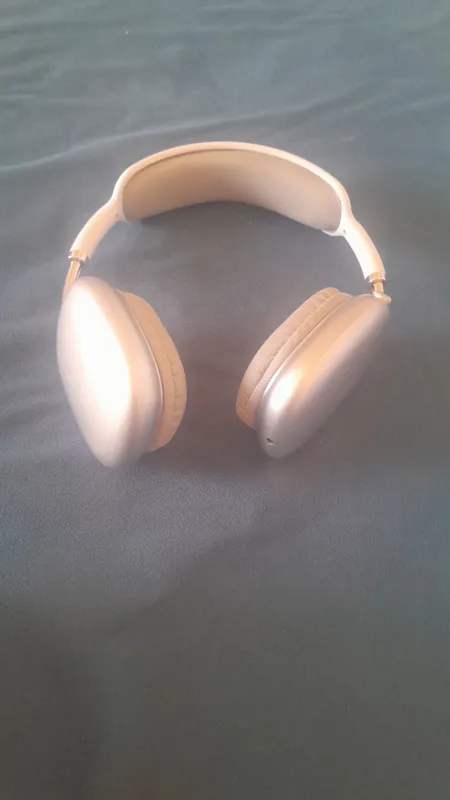 Naushnik airpods max aybi yoq karopkasi bor Naushnik airpods max aybi yoq karopkasi bor