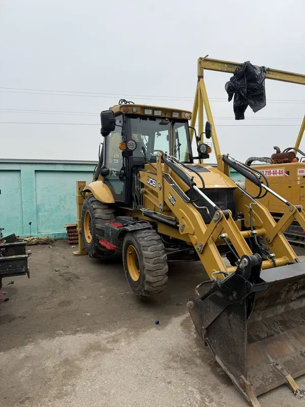 Jcb pagurchik sotiladi
