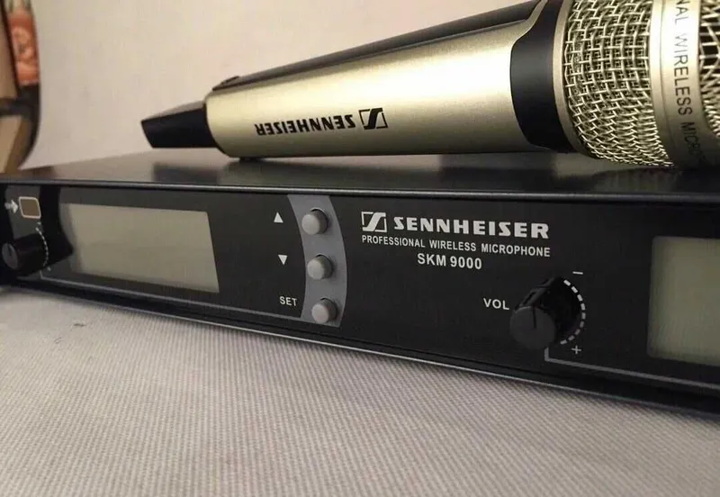 Sennheiser SKM-9000 / Microfon / Караоке Радиомикрофон / дистанционный — фото 1