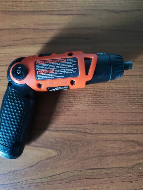 Электроотвертка Black decker бу 2