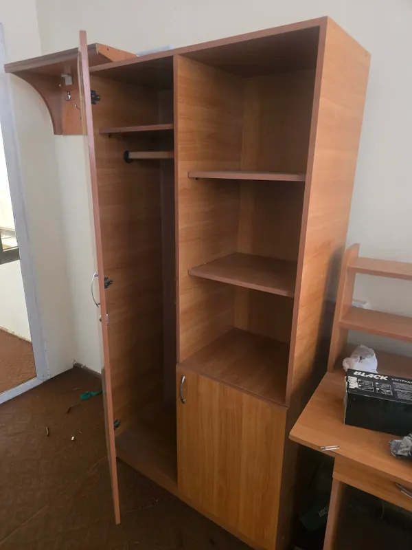 Офисная мебель, срочно продаётся 1 Офисная мебель, срочно продаётся 1