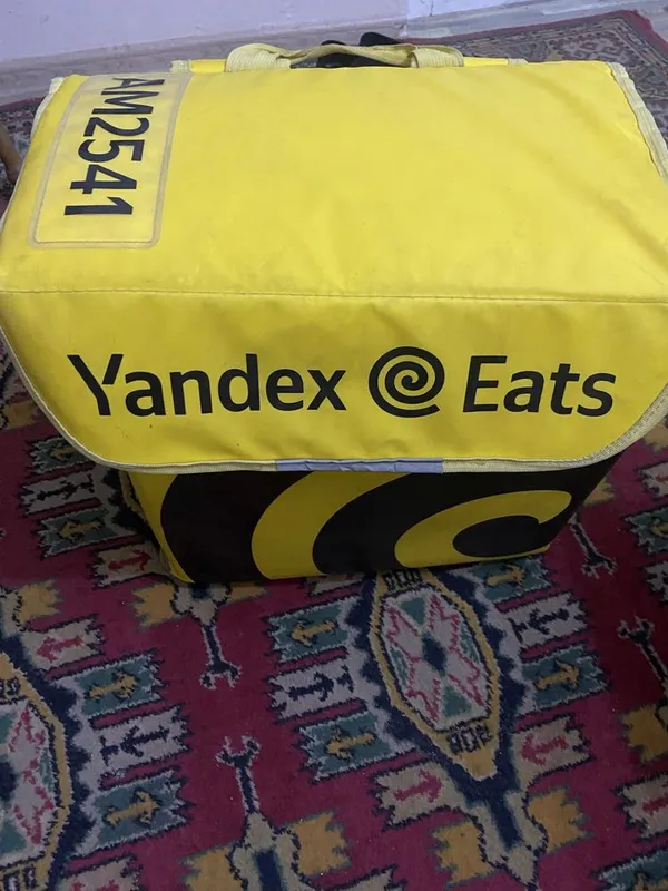 Yandex sumka sotiladi