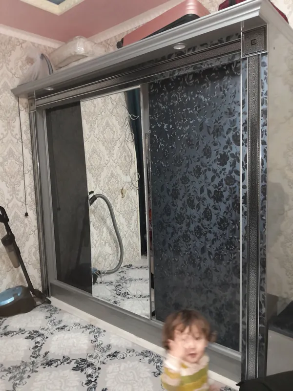 Продаётся спальный гарнитур, состояние идеальное 2