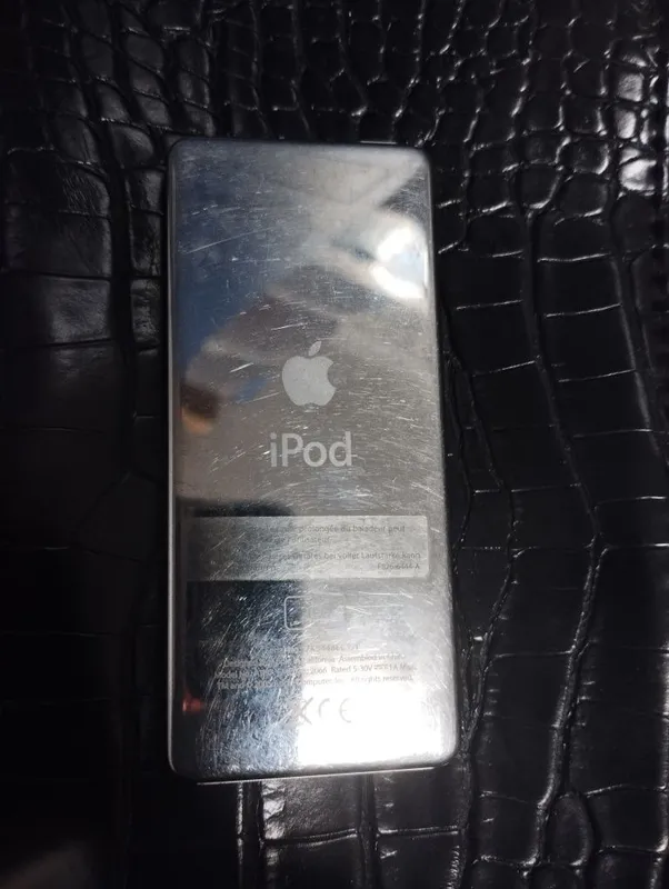 Assalom alekum Ipod Sotiladi Original 2Gb