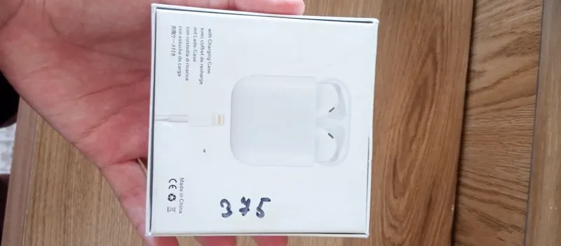 Quloqchin sotiladi 1 Quloqchin sotiladi 1