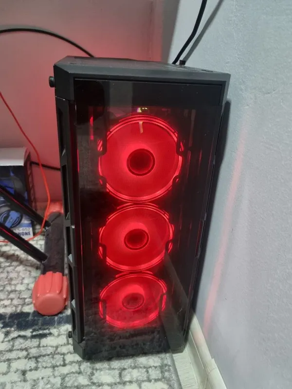 CS2 FACEIT Gaming PC i3-12100F RX 580 8GB 16GB RAM SSD 512G