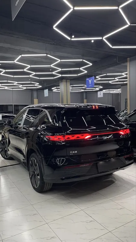 BYD Tang L full 2wd Avtasalonda + Garantiya !!! — фото 3