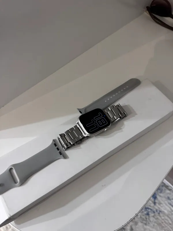 Продаю apple watch series 7 45 mm starlight — фото 1