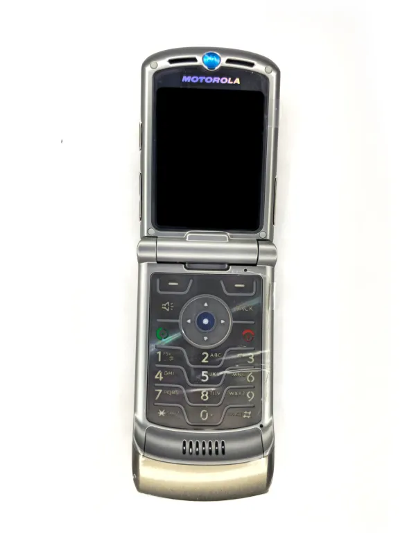 Motorola Razr V3m PERFECTUM ORIGINAL — фото 3 Motorola Razr V3m PERFECTUM ORIGINAL — фото 3