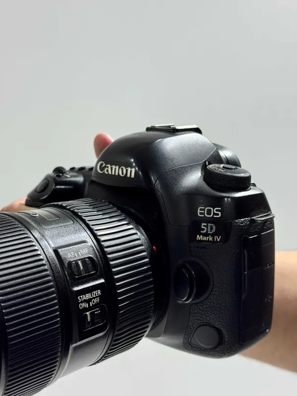 Canon EOS Mark IV — фото 2