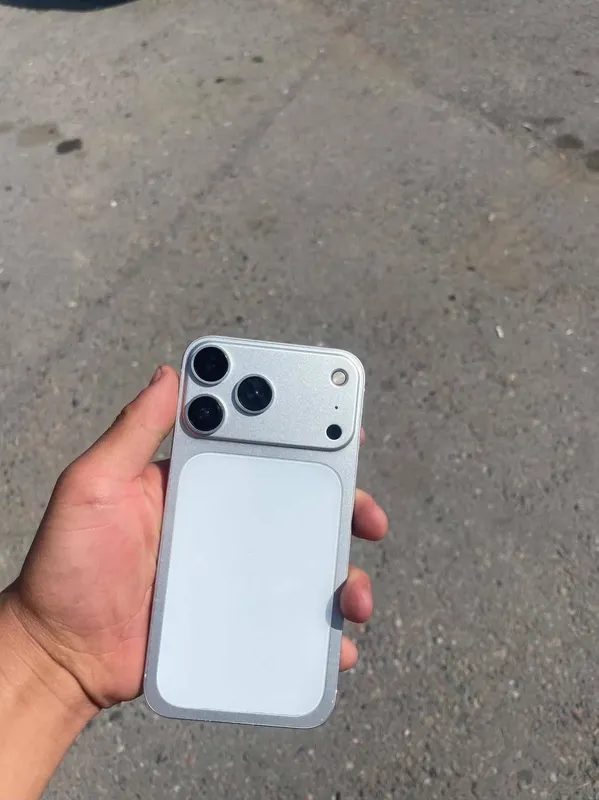 Iphone 11 (17 korpus ) — фото 1