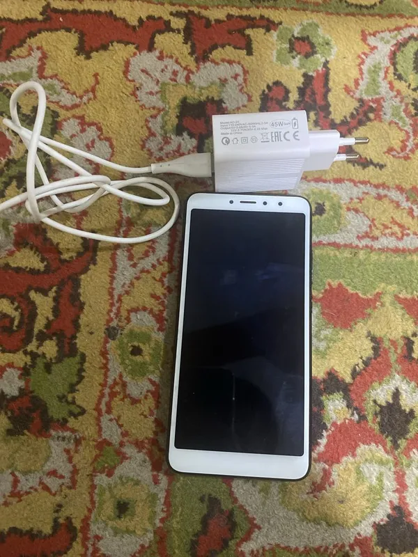 Redmi s2 sotiladi 3 32 gb