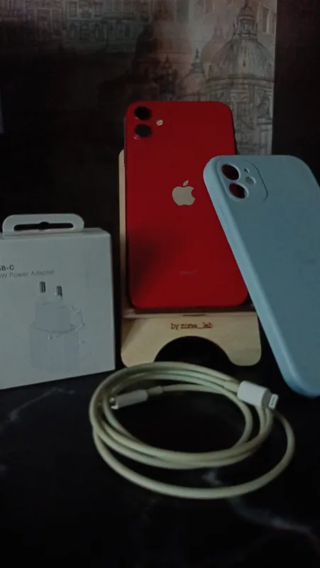 айфон 11 64 Гб  esim + sim  идеальный