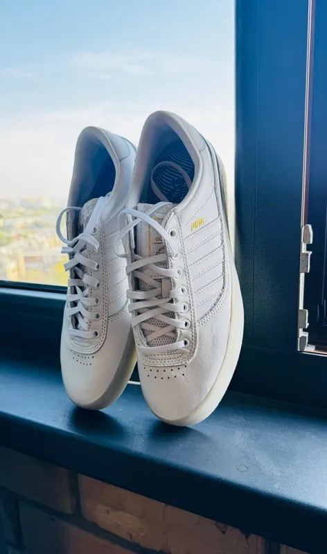 Кроссовки Adidas новые 3