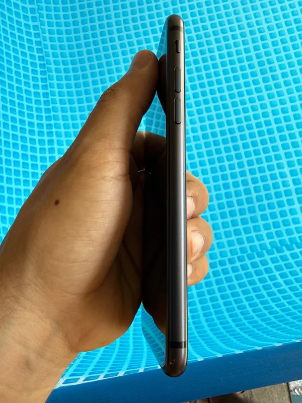 iphone8 64G почти идеал холатда бунака состояния жуда кам 6