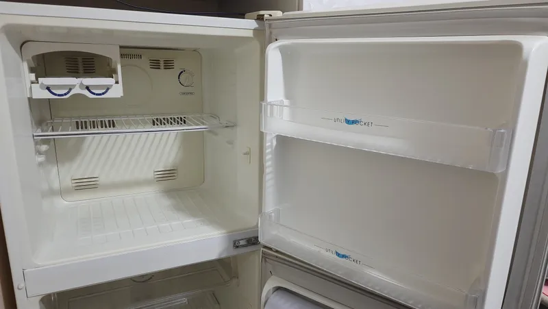 Холодильник SAMSUNG no frost 4 Холодильник SAMSUNG no frost 4