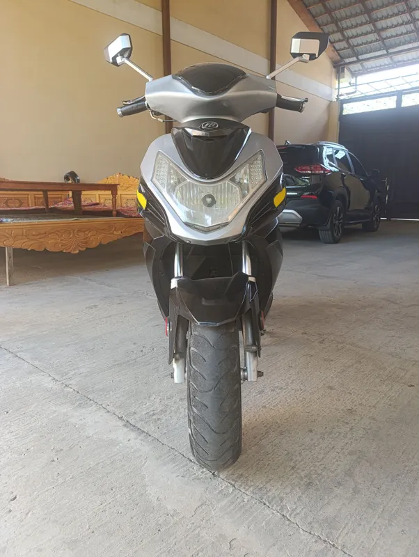 benzin skuter  LIFAN firma Korea holati yaxshi 2