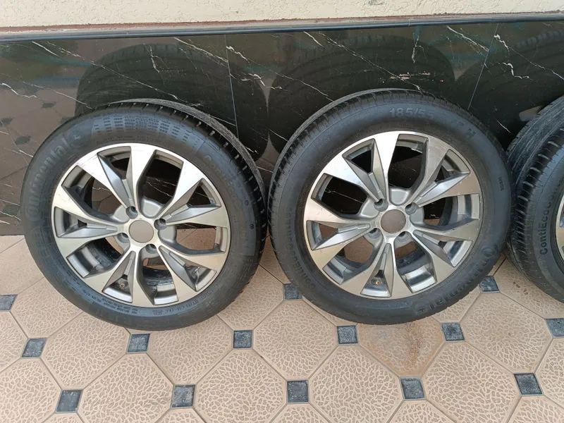 Vossen Diska Balon 185 55 R15 Holati Yaxshi Ayibi Yoq — фото 1