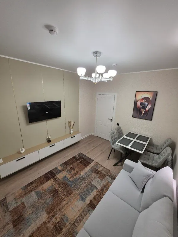 3-комнатная квартира, 80 м², Яшнабад 2