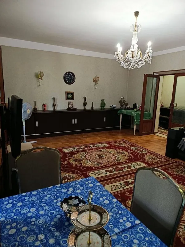 Ц-7 Цум 3/3/4 Шимкентская 80м²