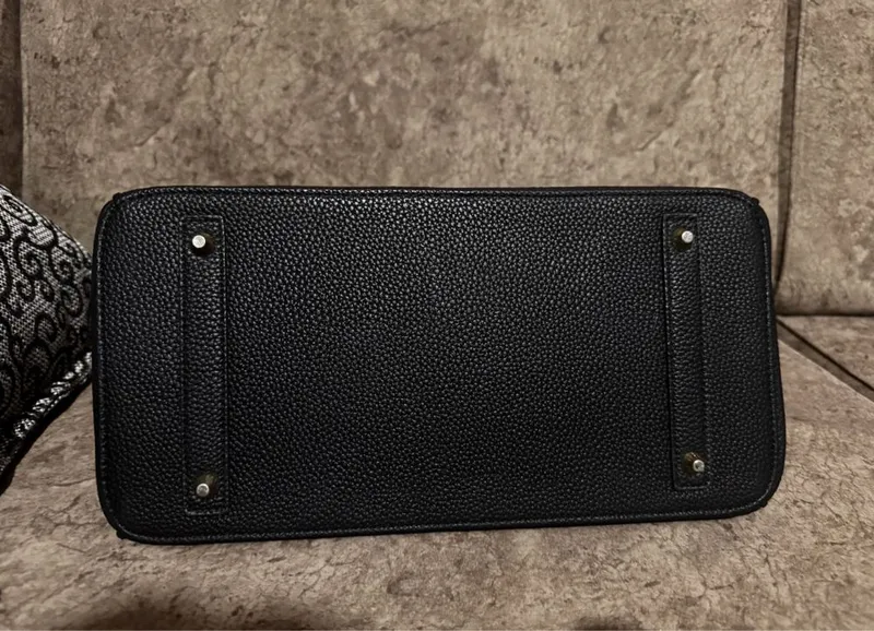 Продаю стильную чёрную сумку в стиле Hermès Birkin 4 Продаю стильную чёрную сумку в стиле Hermès Birkin 4